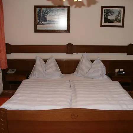 فندق Kirchenwirt 3*