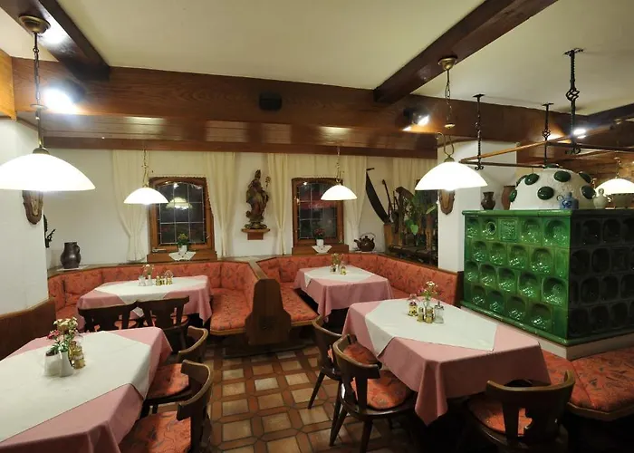 Hotel Kirchenwirt Lackenhof