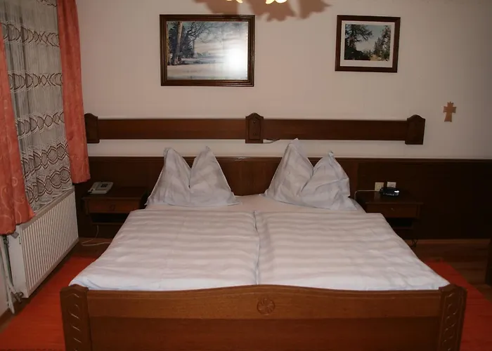 Szálloda Kirchenwirt 3*