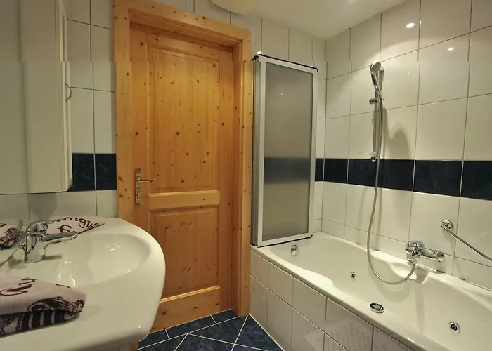 Kirchenwirt Szálloda Lackenhof