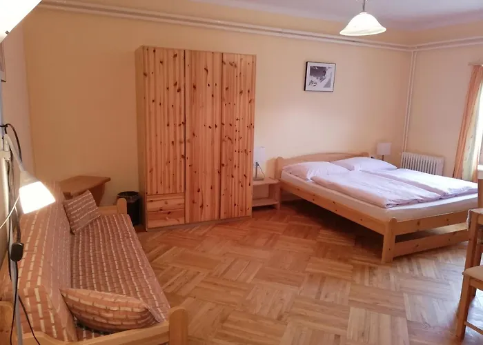 Kirchenwirt Szálloda Lackenhof