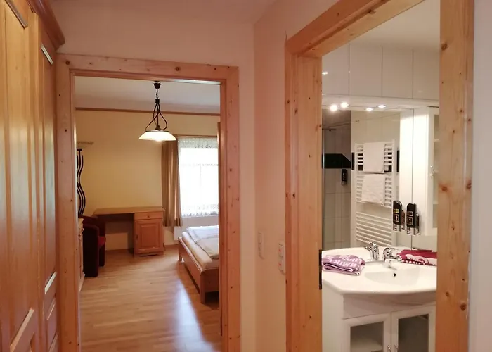 Hotel Kirchenwirt Lackenhof