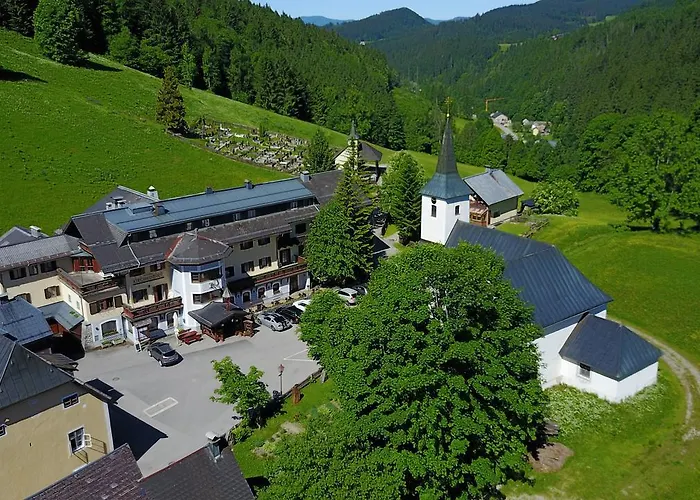 Szálloda Kirchenwirt 3*